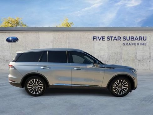 Used 2024 Lincoln Aviator 2WD w/ Premium Package image 9
