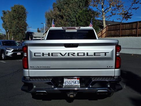 Used 2019 Chevrolet Silverado 1500 LTZ w/ LTZ Premium Package image 19