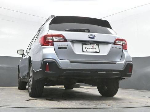 Used 2019 Subaru Outback 2.5i Limited AWD/4WD image 35