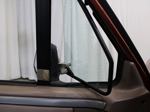 Used 1994 Ford F150 XL image 10