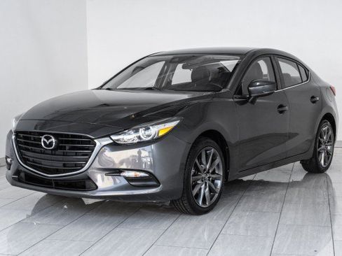 Used 2018 MAZDA MAZDA3 Touring FWD image 4