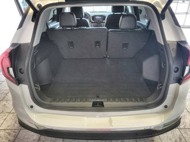Used 2023 GMC Terrain SLT w/ Tech Package AWD/4WD image 23