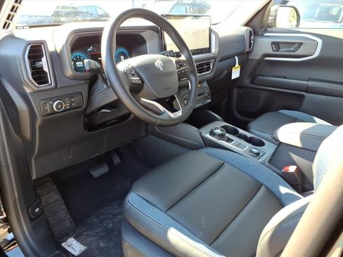 New 2025 Ford Bronco Sport Outer Banks w/ Outer Banks Tech Package+ AWD/4WD image 12