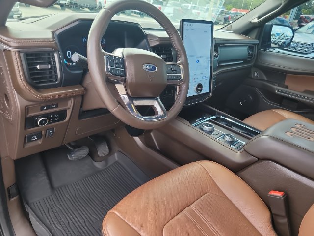 Used 2024 Ford Expedition Max King Ranch AWD/4WD image 21