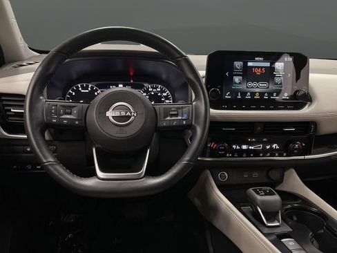 Used 2023 Nissan Rogue SL w/ SL Premium Package image 5