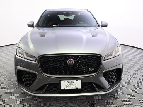Used 2022 Jaguar F-PACE SVR AWD/4WD image 10