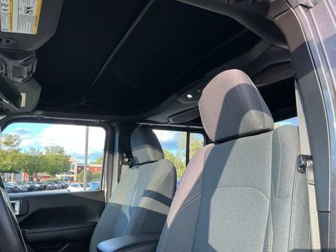 Used 2024 Jeep Gladiator Sport AWD/4WD image 20