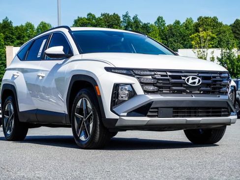 Used 2025 Hyundai Tucson SEL AWD/4WD image 4