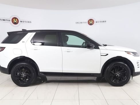 Used 2024 Land Rover Discovery Sport Dynamic SE AWD/4WD image 2