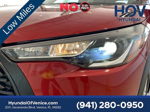 Used 2024 Toyota Corolla Cross LE w/ Moonroof Package FWD image 7