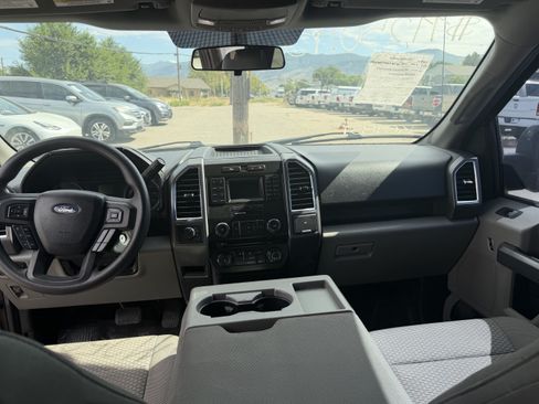 Used 2015 Ford F150 XLT AWD/4WD image 12