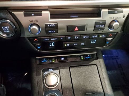 Used 2013 Lexus ES 350 w/ Luxury Pkg FWD image 20