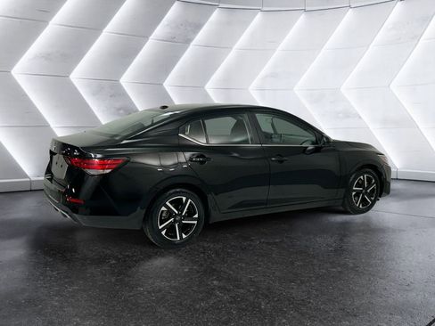 Used 2024 Nissan Sentra SV image 4
