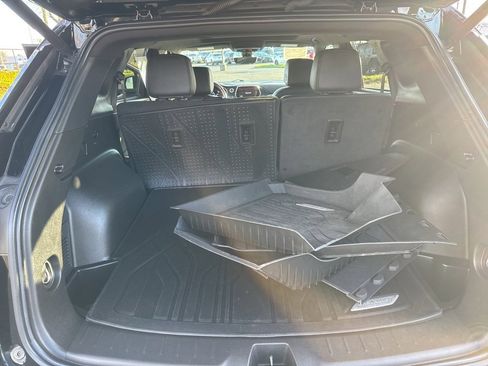 Used 2022 Chevrolet Blazer RS w/ Enhanced Convenience Package image 20