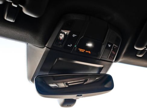 Used 2023 Porsche 911 Carrera RWD image 23