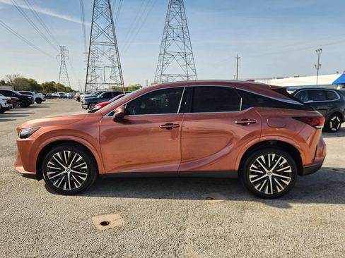 Used 2023 Lexus RX 350 Premium Plus w/ Cold Area Package AWD/4WD image 4