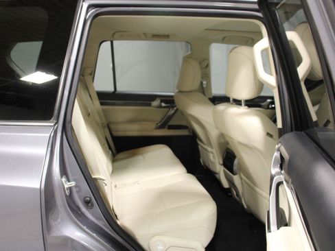 Used 2022 Lexus GX 460 Premium w/ Premium Plus Package AWD/4WD image 10