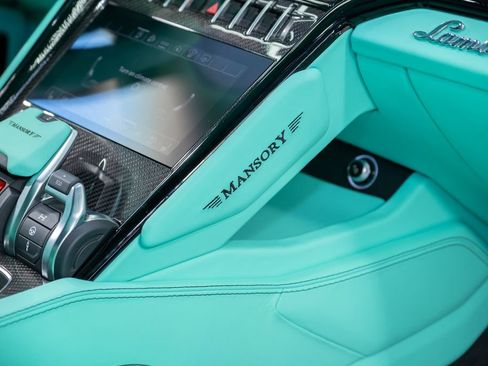 Used 2024 Lamborghini Urus S image 49