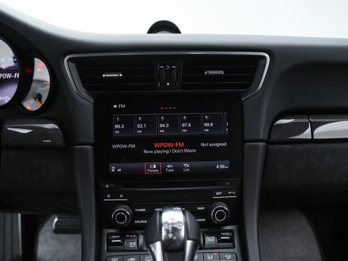 Used 2018 Porsche 911 GT2 RS image 31