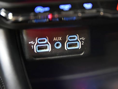 Used 2022 Dodge Durango SXT image 30