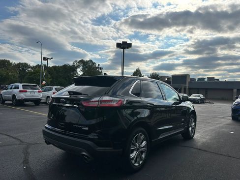 Used 2019 Ford Edge Titanium w/ Equipment Group 301A FWD image 4