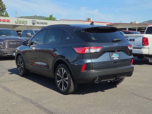 Used 2022 Ford Escape SEL w/ SEL Stealth AWD Package image 12