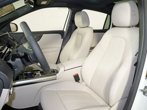 New 2026 Mercedes-Benz GLA 250 4MATIC image 10