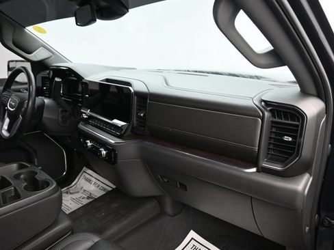 Used 2022 GMC Sierra 1500 SLT AWD/4WD image 8