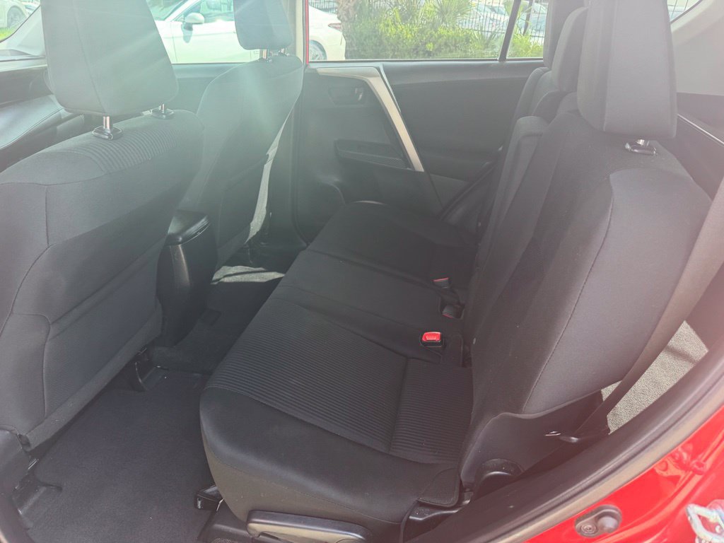 Used 2014 Toyota RAV4 LE FWD image 12