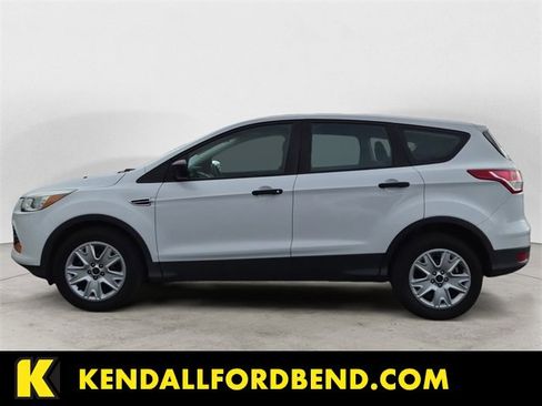 Used 2016 Ford Escape S image 2