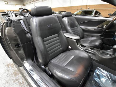 Used 2002 Ford Mustang GT RWD image 29