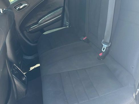Used 2013 Dodge Charger SE RWD image 17