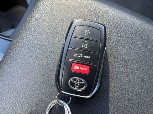 Used 2025 Toyota Camry LE image 21