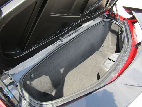 Used 2024 Chevrolet Corvette Stingray Premium Conv w/ Z51 Performance Package RWD image 20