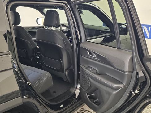 New 2026 Jeep Grand Cherokee Laredo AWD/4WD image 31