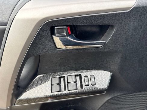 Used 2018 Toyota RAV4 Adventure AWD/4WD image 17