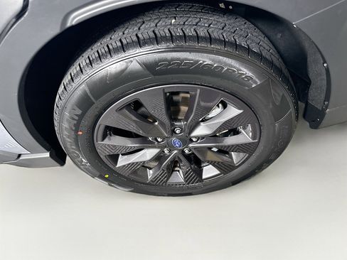 Used 2025 Subaru Outback Onyx Edition AWD/4WD image 11