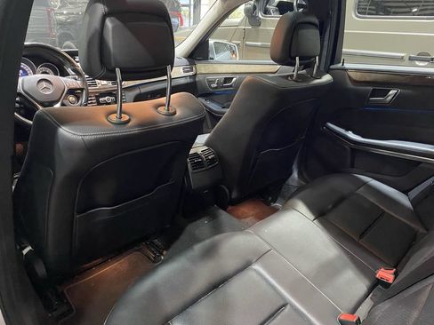 Used 2014 Mercedes-Benz E 350 Sedan image 5