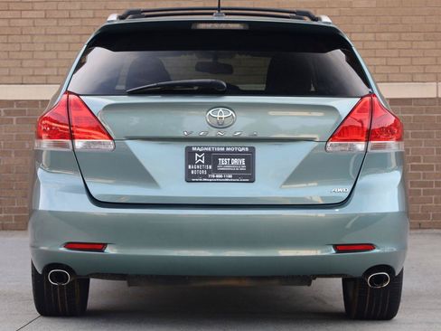 Used 2011 Toyota Venza AWD w/ Convenience Pkg image 8