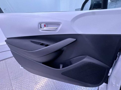 New 2026 Toyota Corolla SE image 28