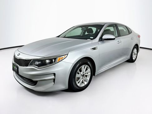 Used 2016 Kia Optima LX FWD image 3