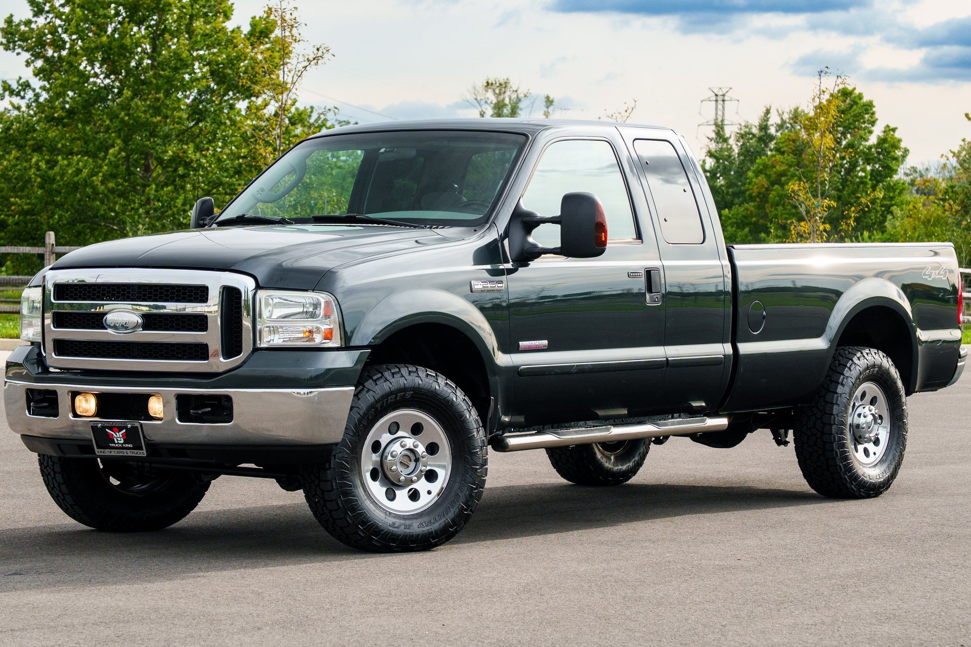 Used 2006 Ford F250 XLT AWD/4WD image 2