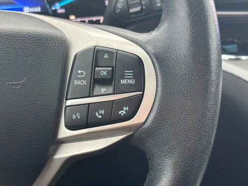 Used 2023 Ford Explorer XLT w/ Equipment Group 202A AWD/4WD image 21