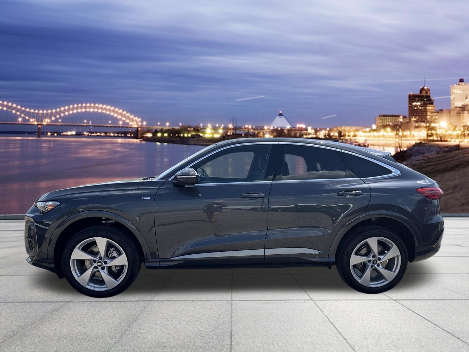 Certified 2026 Audi Q5 Premium Plus w/ Premium Plus AWD/4WD image 2