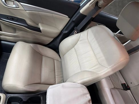 Used 2013 Honda Civic Hybrid Sedan image 16