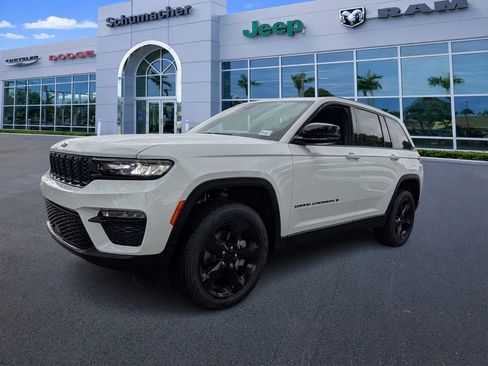New 2025 Jeep Grand Cherokee Limited image 3