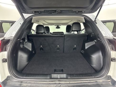 Used 2019 Jeep Cherokee Latitude Plus image 26