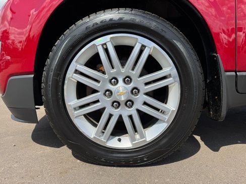 Used 2014 Chevrolet Traverse LT AWD/4WD image 13