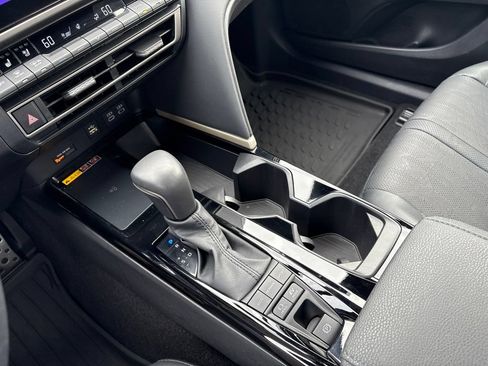 Used 2025 Toyota Camry XSE w/ Premium Plus Package FWD image 17