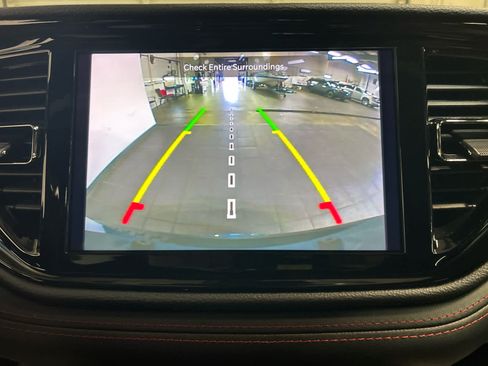 Used 2024 Dodge Durango GT AWD/4WD image 5